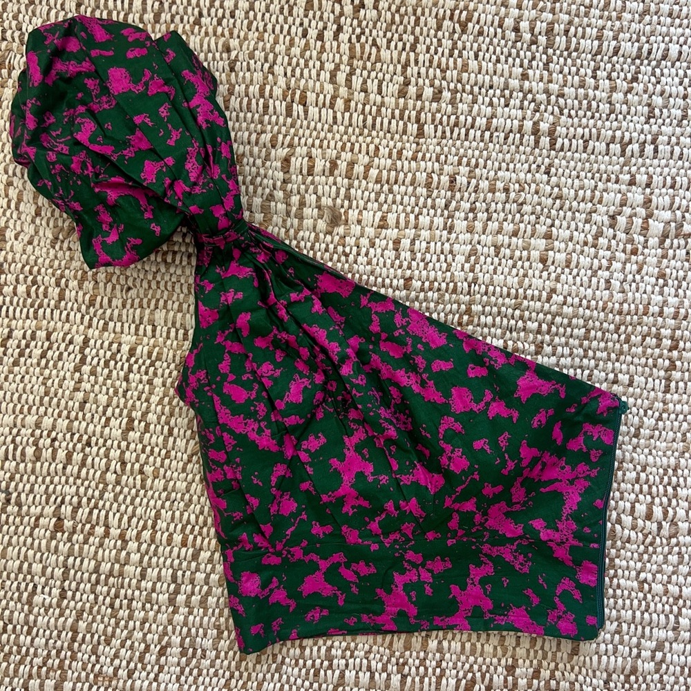 Sika One Shoulder pink & green cropped top